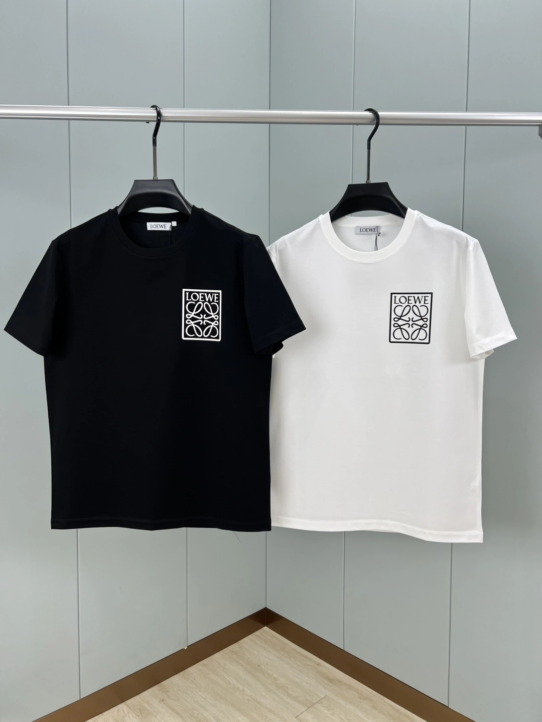 &wg.luxury- 8o5w5 Anagram logo 2Colour item:E-F409D0532-2